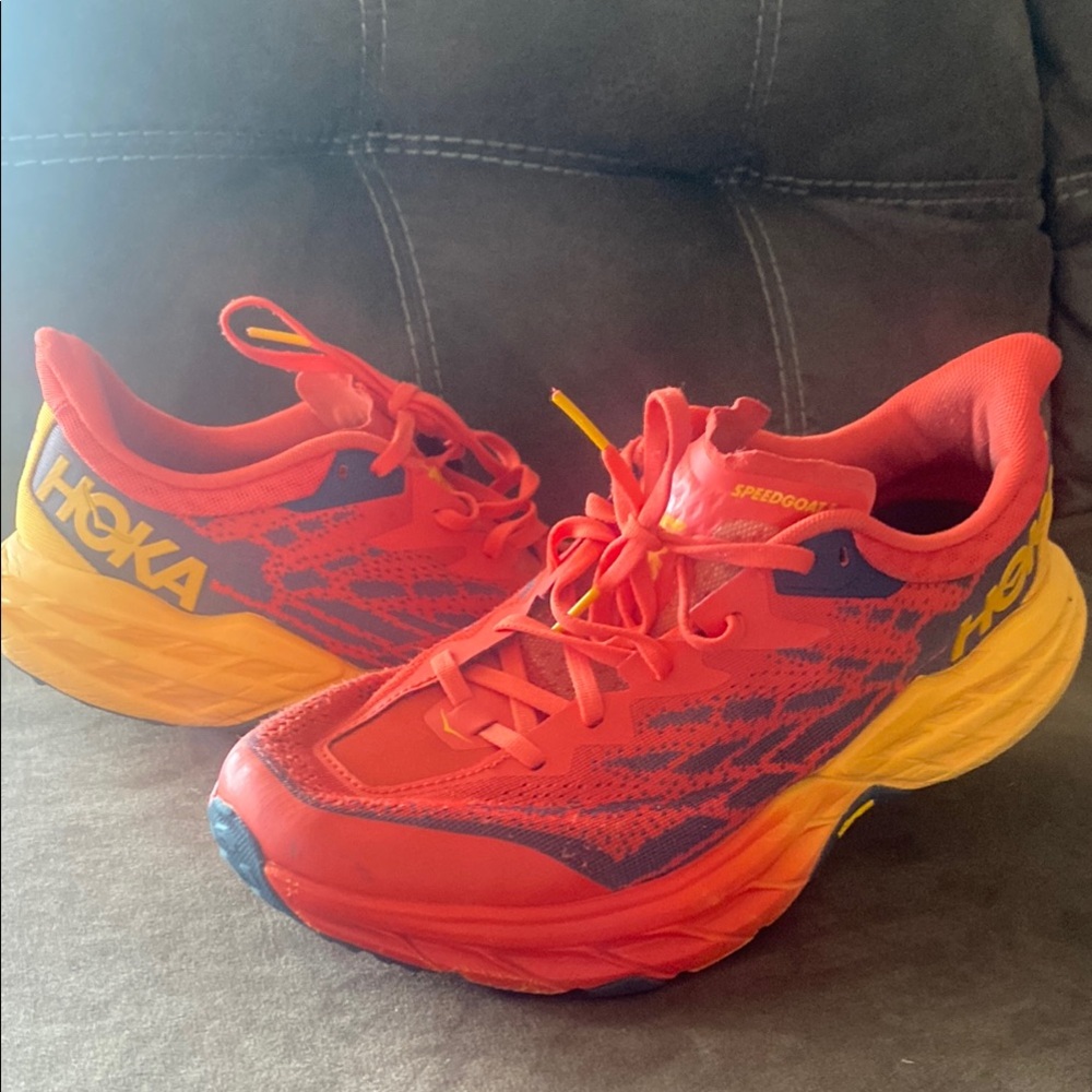 Hoka Men’s Speedgoat 5 Trail Running Shoes 9 Wide